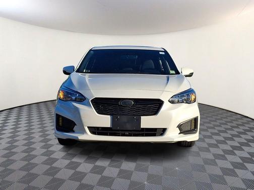 Crystal White Pearl 2018 Subaru Impreza 2.0i Sport