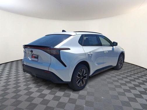 0089 2026 Toyota bZ XLE Plus