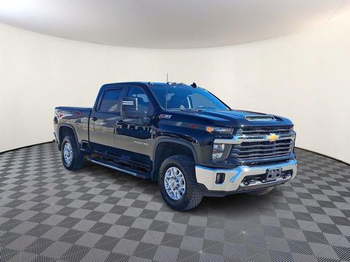 Black 2024 Chevrolet Silverado 2500 LT