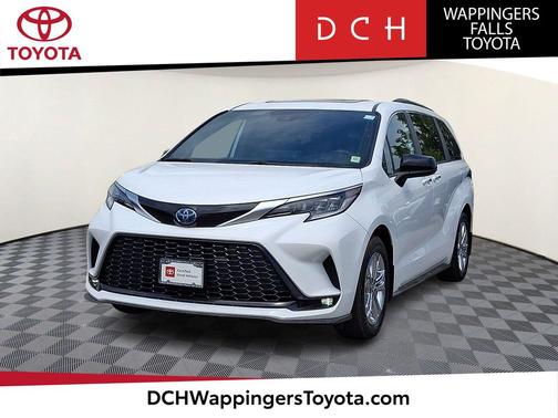 Ice Cap 2023 Toyota Sienna XSE 7 Passenger