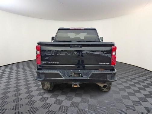 2024 Chevrolet Silverado 2500 Custom