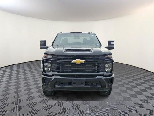 2024 Chevrolet Silverado 2500 Custom