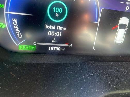 Wind Chill Pearl/Midnight Black Metallic 2024 Toyota RAV4 Hybrid SE