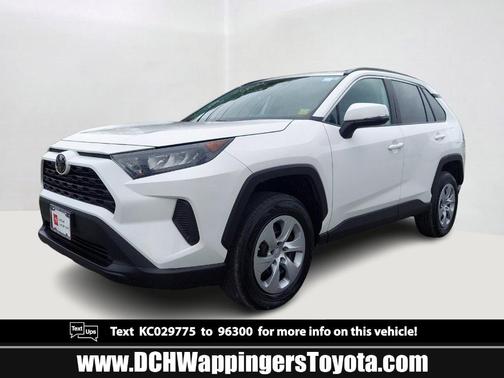 Photo 1 of 26 of 2019 Toyota RAV4 LE