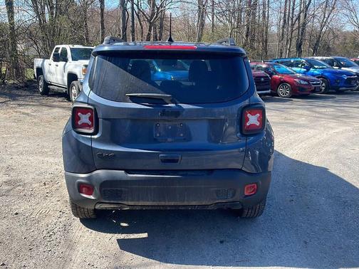2022 Jeep Renegade Altitude