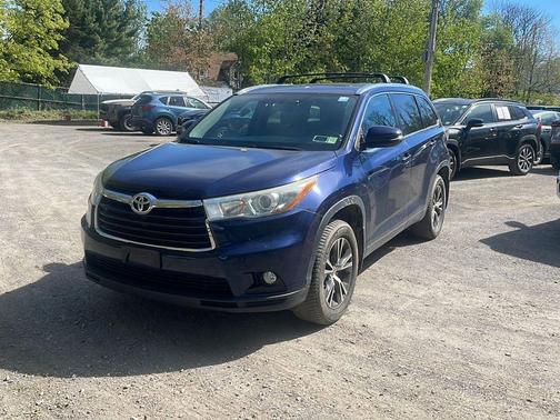 Nautical Blue Metallic 2016 Toyota Highlander XLE