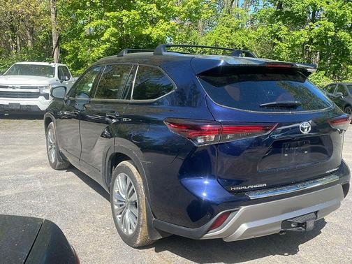 Blueprint 2025 Toyota Highlander Hybrid Platinum
