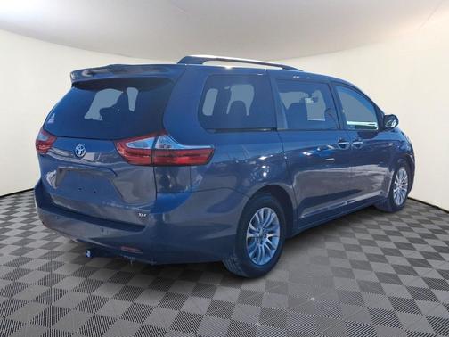 2015 Toyota Sienna XLE Premium