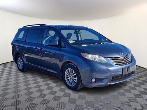 2015 Toyota Sienna XLE Premium