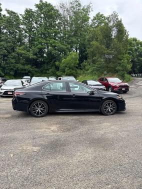 Midnight Black Metallic 2023 Toyota Camry SE