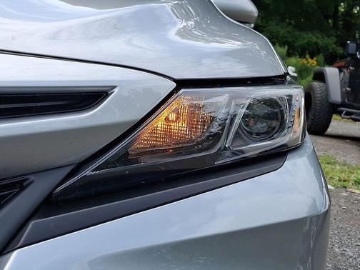 Celestial Silver Metallic 2024 Toyota Camry SE