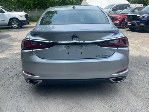 Iridium 2024 Lexus ES 350 Base