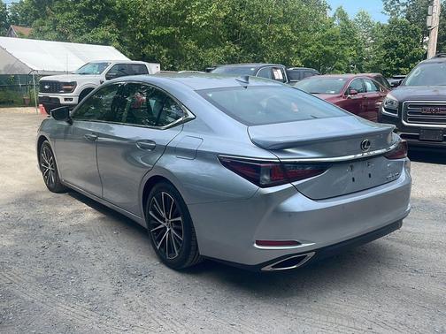 Iridium 2024 Lexus ES 350 Base
