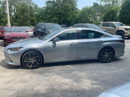Iridium 2024 Lexus ES 350 Base