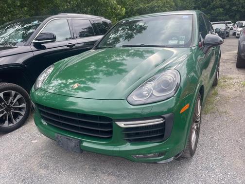2016 Porsche Cayenne GTS