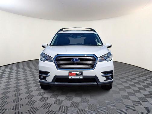 Crystal White Pearl 2020 Subaru Ascent Limited 7-Passenger