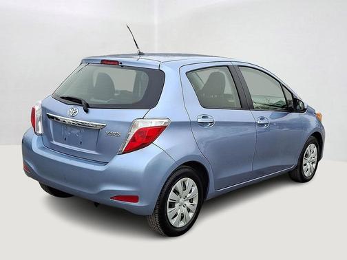 2014 Toyota Yaris L