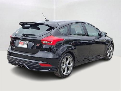 2017 Ford Focus ST