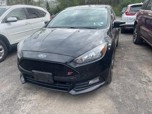 2017 Ford Focus ST ST