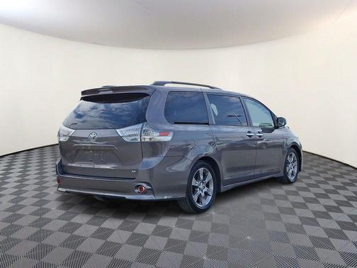 2014 Toyota Sienna SE