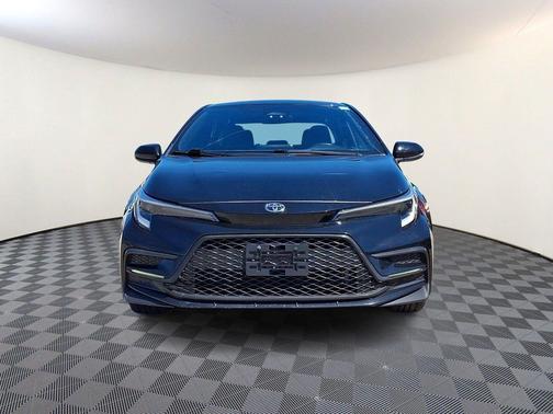 Midnight Black Metallic 2024 Toyota Corolla SE