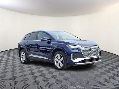 Navarra Blue Metallic 2023 Audi Q4 e-tron Prestige 50 quattro