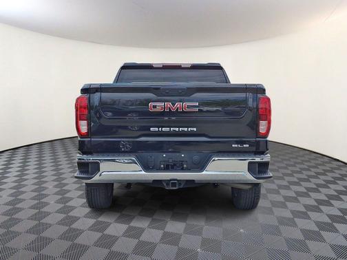 Onyx Black 2024 GMC Sierra 1500 SLE