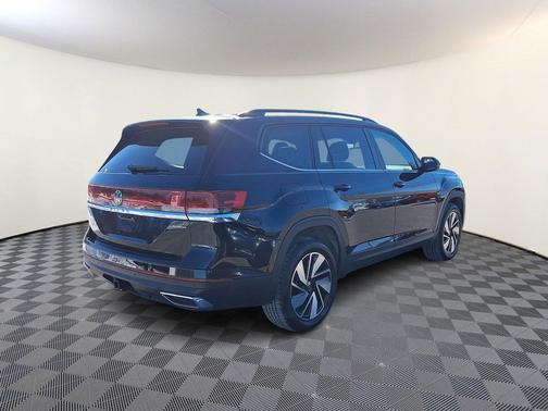 2024 Volkswagen Atlas 2.0T SE w/Technology 4MOTION
