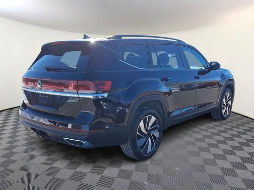 2024 Volkswagen Atlas 2.0T SE w/Technology 4MOTION