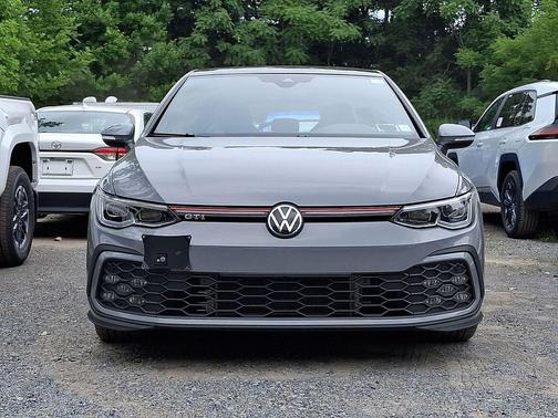 Moonstone Gray 2024 Volkswagen Golf GTI 2.0T SE DSG