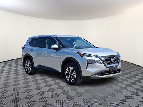 Brilliant Silver Metallic 2022 Nissan Rogue SV