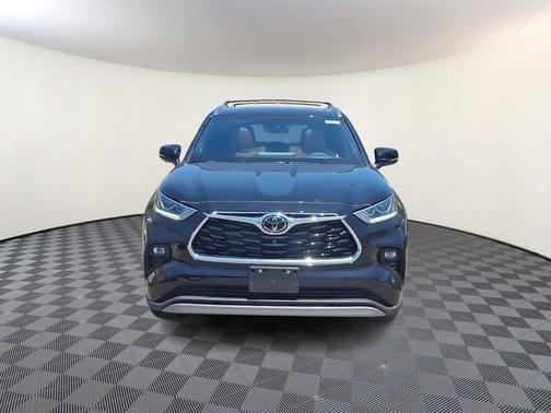 0218 2026 Toyota Highlander Hybrid Platinum