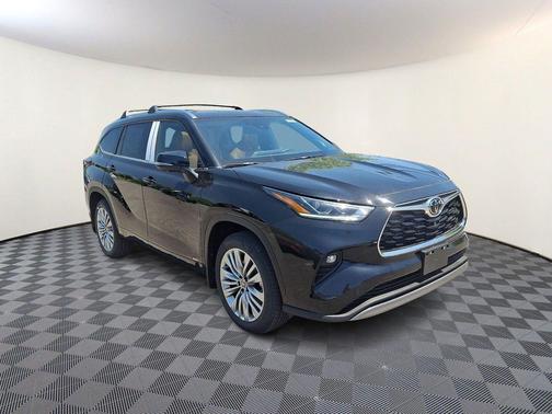 0218 2026 Toyota Highlander Hybrid Platinum