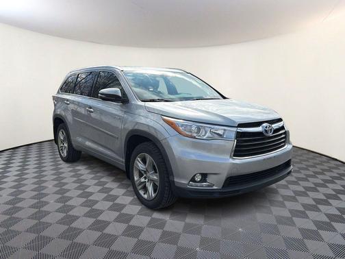Silver Sky Metallic 2015 Toyota Highlander Hybrid Limited