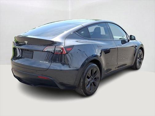 2025 Tesla Model Y Long Range Dual Motor All-Wheel Drive