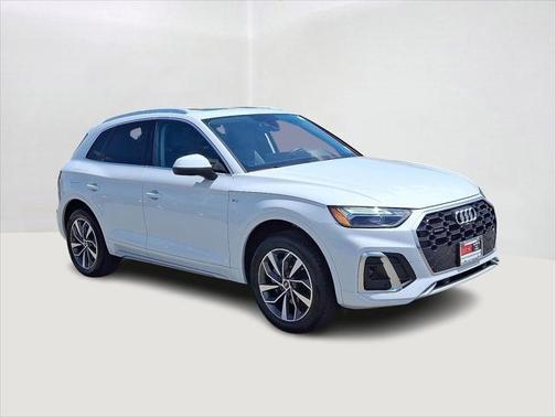 2022 Audi Q5 45 S line Premium Plus
