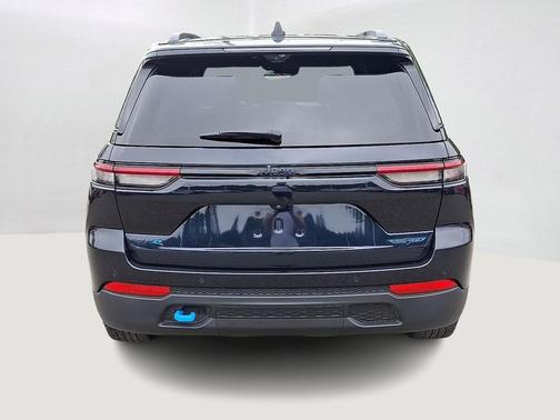 2023 Jeep Grand Cherokee 4xe Trailhawk