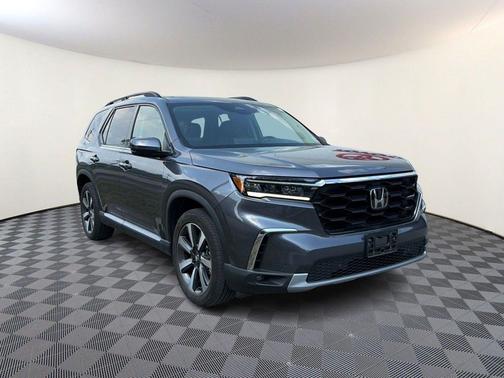 Gray 2023 Honda Pilot Touring 8-Passenger