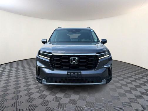 Gray 2023 Honda Pilot Touring 8-Passenger