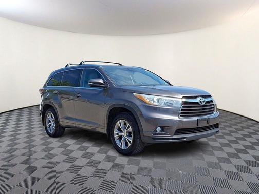 Predawn Gray Mica 2015 Toyota Highlander XLE