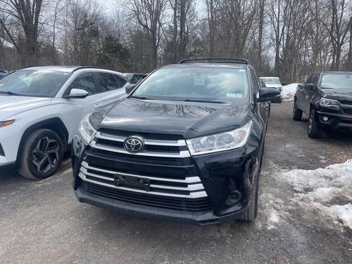 2019 Toyota Highlander LE