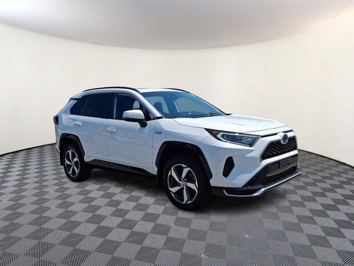 Super White 2021 Toyota RAV4 Prime SE