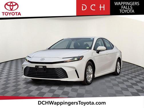 Ice 2025 Toyota Camry LE