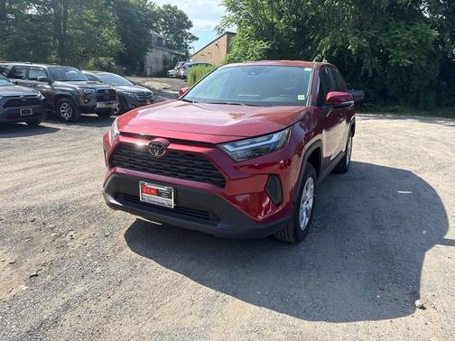 Pearl 2025 Toyota RAV4 LE