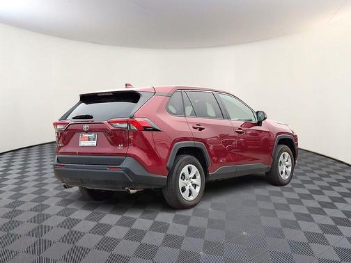Pearl 2025 Toyota RAV4 LE
