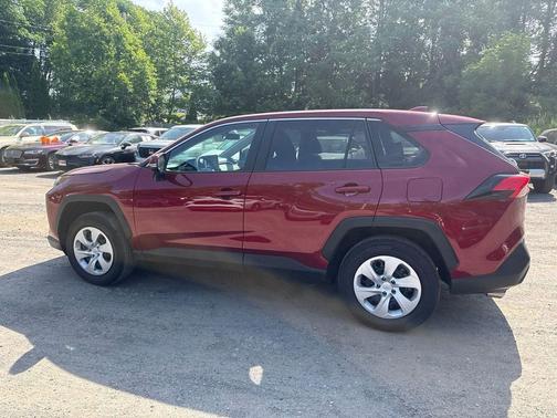 Pearl 2025 Toyota RAV4 LE