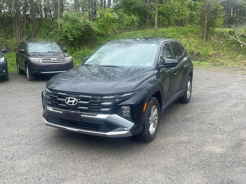Phantom Black 2025 Hyundai TUCSON SE