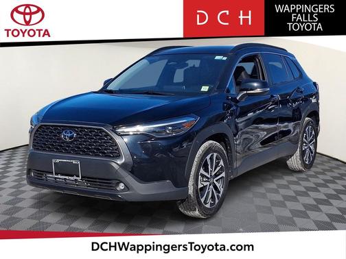 2025 Toyota Corolla Cross XLE