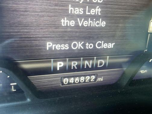 Hydro Blue Pearlcoat 2022 RAM 1500 Big Horn/Lone Star