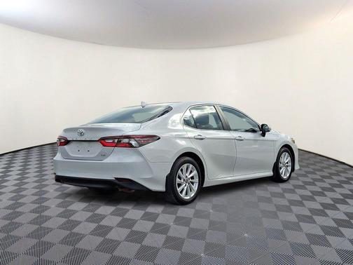 Ice Edge 2023 Toyota Camry LE